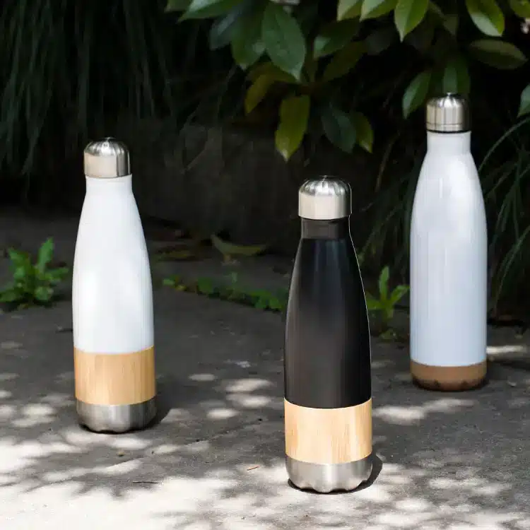 sport bottle with bamboo